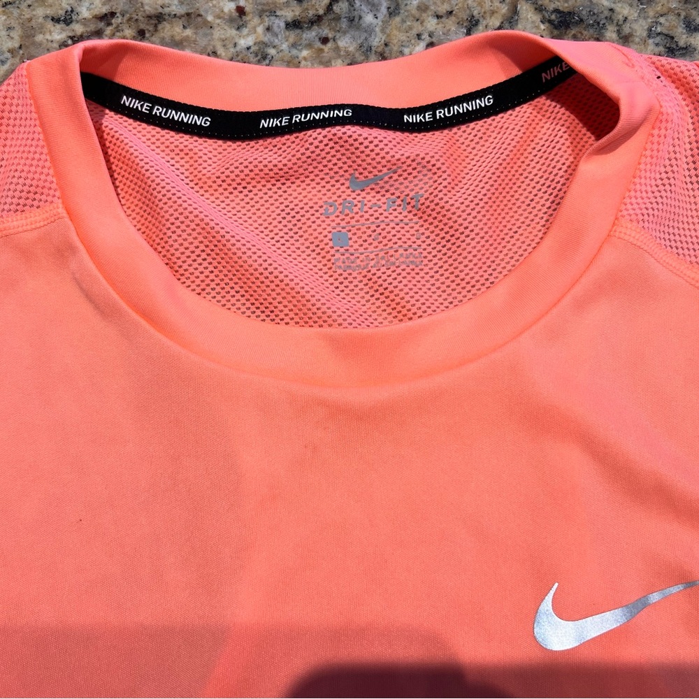 Nike Tank - Picture 2 of 3